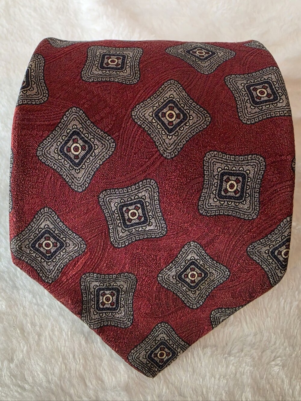Men's Red Gray & Black Patterned Silk Tie Carter & Holmes Necktie